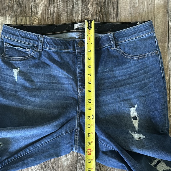 JOLT DISTRESSED WOMEN JEANS, SIZE 18 - Picture 8 of 12